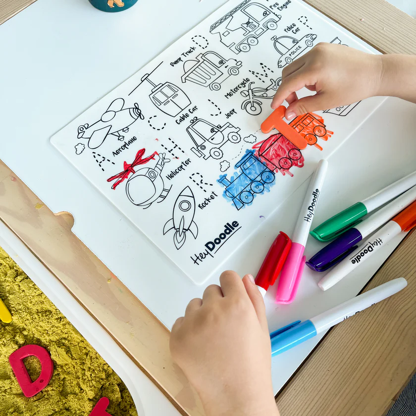 HEY DOODLE - MINI COLOURING AND DOODLE MAT | TOOT TOOT HONK