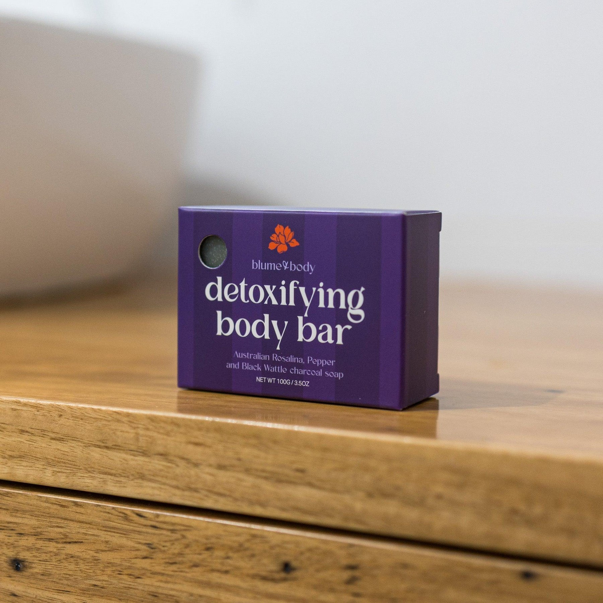 BLUME & BODY DETOXIFYING BODY BAR | ROSALINA, PEPPER AND BLACK WATTLE CHARCOAL SOAP