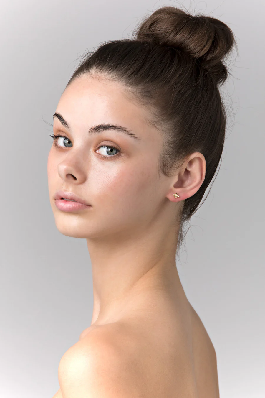 LIBERTE` | PETITE BEE SILVER EARRING